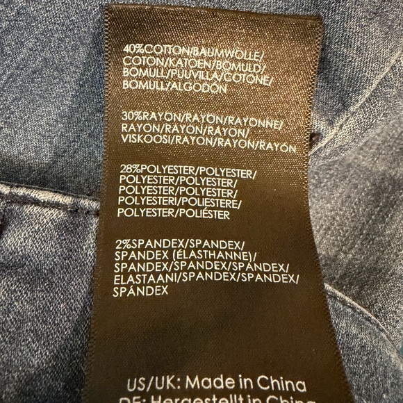 Liverpool Capri Pull-On Skinny Jeans Women’s Size 2/26 Medium Wash Stretch Denim - Picture 8 of 8